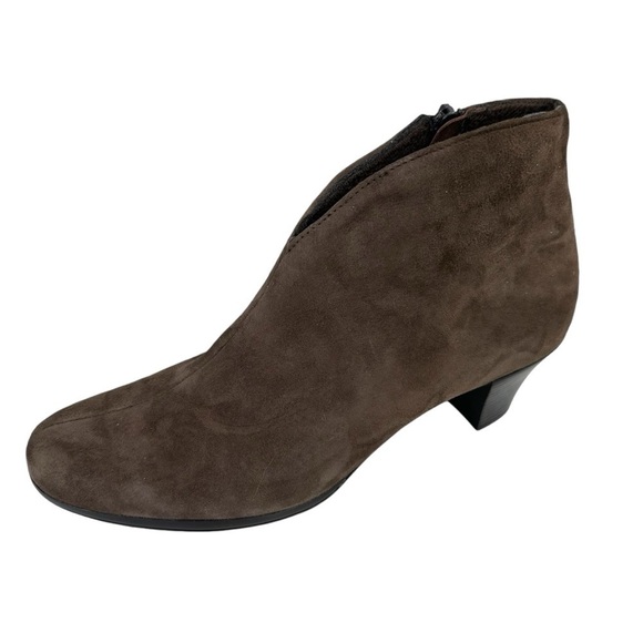 Munro Robyn Suede Ankle Boot, Brown, 9.5 - Picture 8 of 11